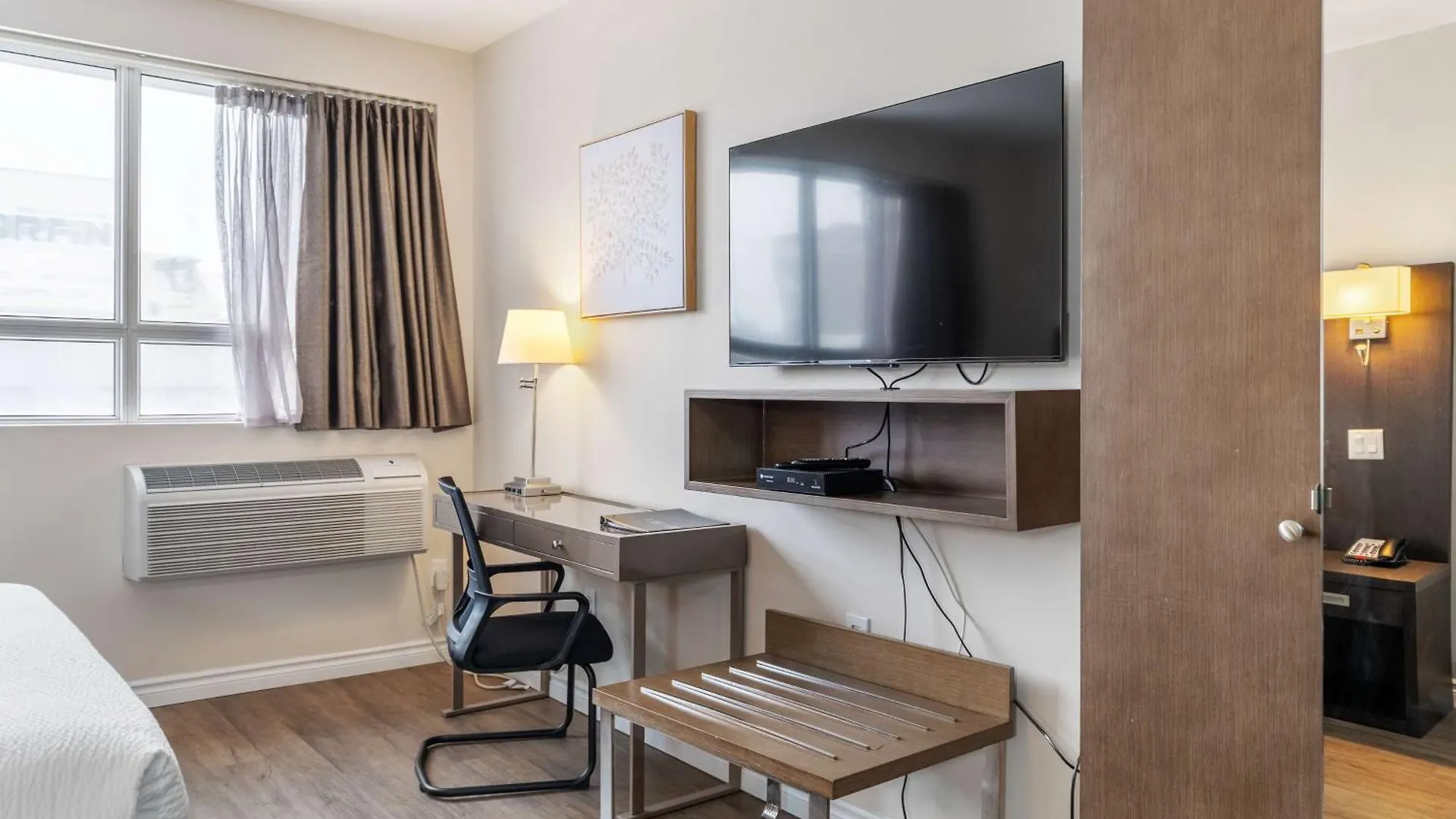 Hotel Montreal Metropolitan, BW Signature Collection